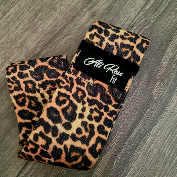 Resistance Band in Brown Cheetah (HEAVY) - Picture 2 of 4